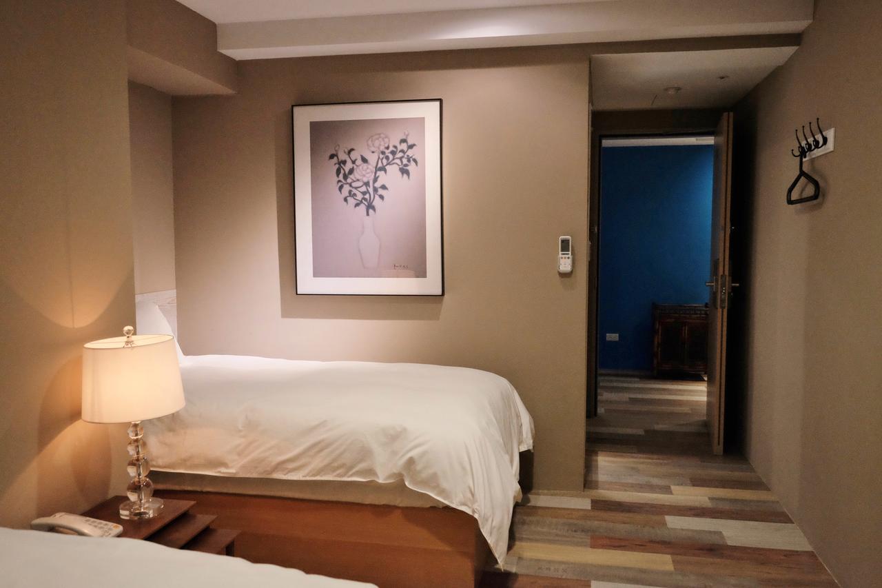 Happy Inn Taichung Exterior foto