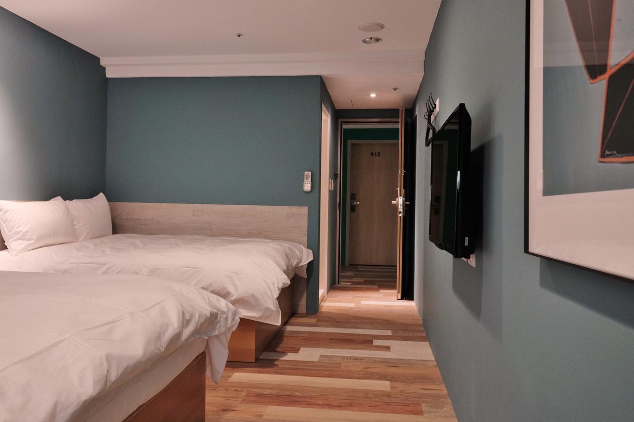 Happy Inn Taichung Exterior foto