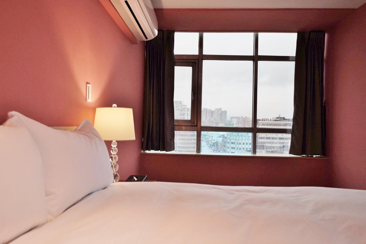 Happy Inn Taichung Exterior foto