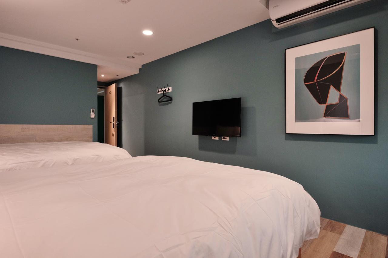Happy Inn Taichung Exterior foto