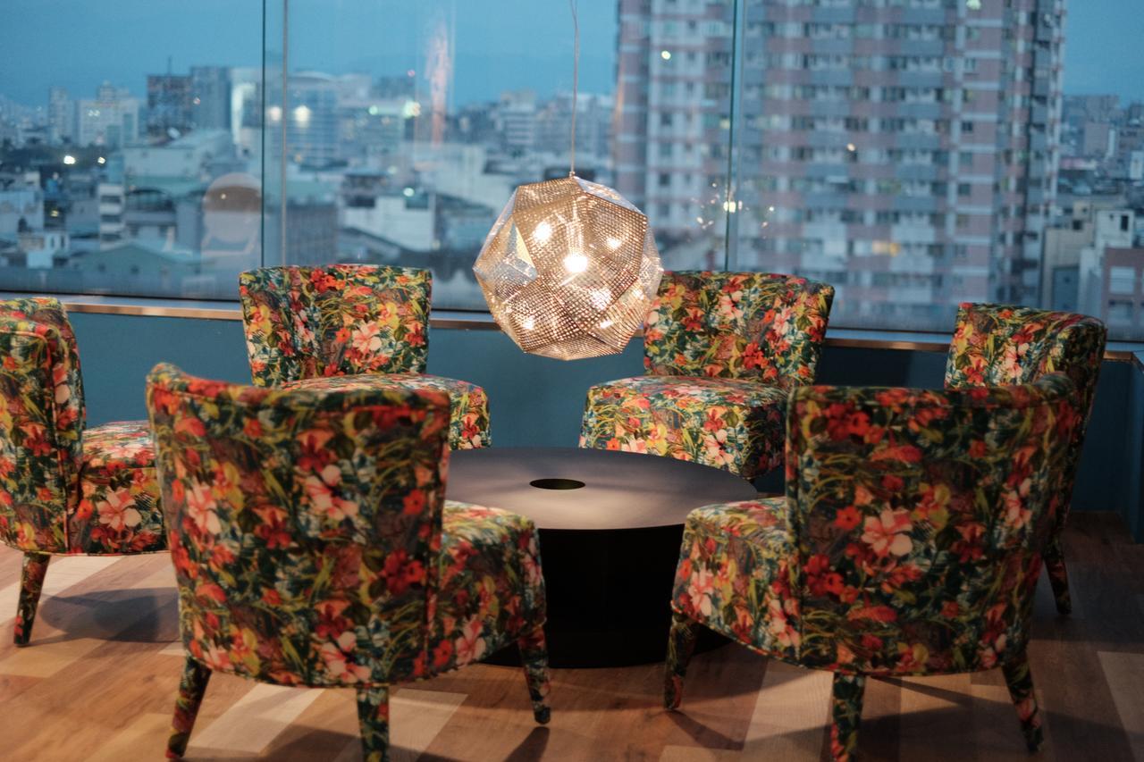 Happy Inn Taichung Exterior foto